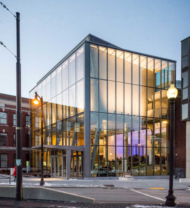 Ennead Architects превратили бостонскую гимназию 1930-х годов в центр дизайна и мультимедиа