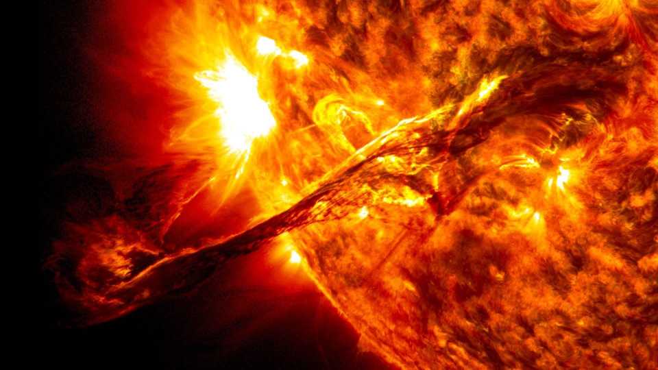 Шведские учёные создали жидкость, хранящую энергию Солнца